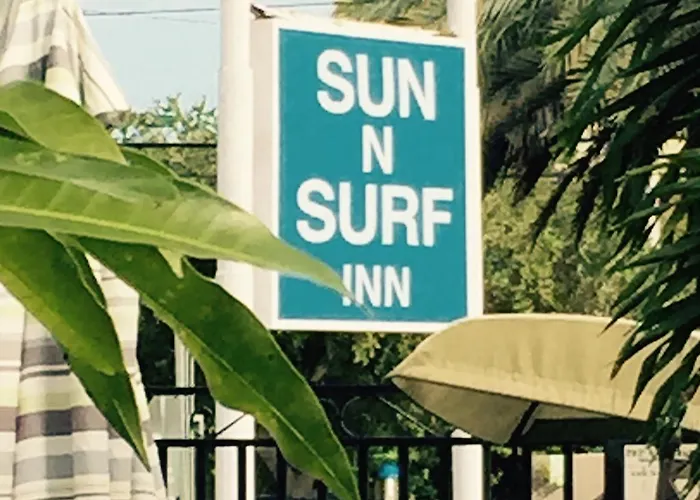 Sun And Surf Inn